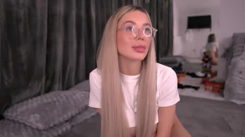 Kylie online show from 28, 10, 2025