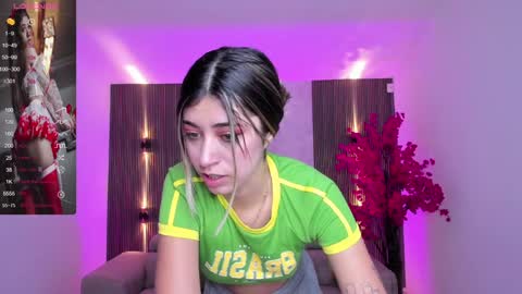 Snapshot of kyliie_jones chatting on 26, 12, 2024 KYLIE online show from 26, 12, 2024
