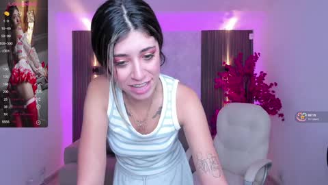 Snapshot of kyliie_jones chatting on 30, 12, 2024 KYLIE online show from 30, 12, 2024