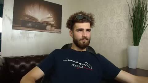 KyloEast online show from 21, 6, 2026