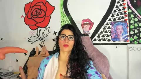 call me kim  online show from 22, 12, 2025