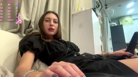 Selena online show from 22, 4, 2026