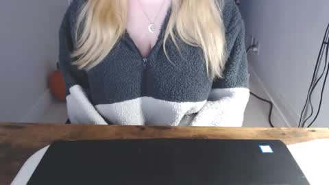 Snapshot of kymchi chatting on 13, 2, 2026 Check Out My NSFW OnlyFans Link On Bio online show from 13, 2, 2026