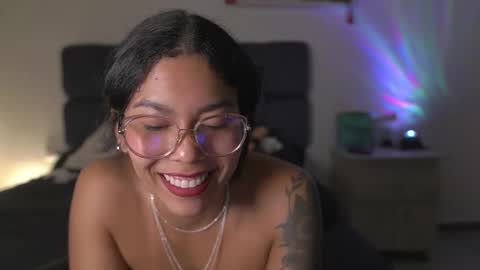 schedule 300 pm - 1100pm colombia time online show from 6, 10, 2025