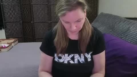 l4dyc4pricorn76 online show from 23, 2, 2026