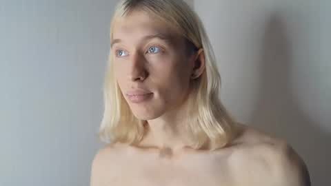 Adonis online show from 5, 3, 2025