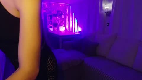 Snapshot of l_and_elle chatting on 22, 6, 2026 Giselle online show from 22, 6, 2026