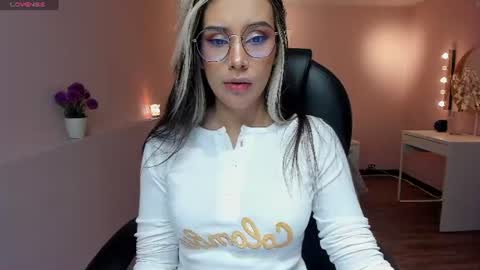 T A T I A N A online show from 26, 6, 2026