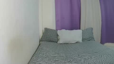 Snapshot of la_ura chatting on 13, 7, 2026 Laura online show from 13, 7, 2026