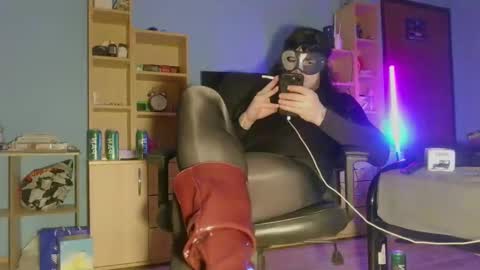 labondage online show from 3, 2, 2026