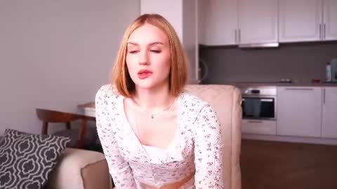 Snapshot of lachelleellwanger chatting on 7, 7, 2026 Kate online show from 7, 7, 2026