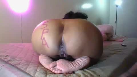 lachickadelbronx online show from 21, 1, 2025