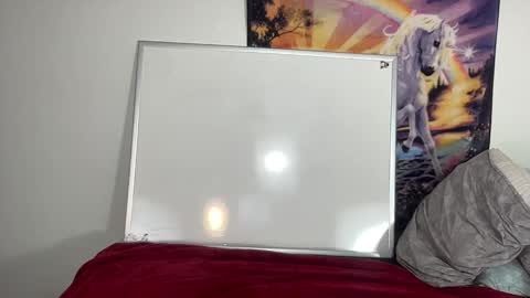 Lacy8Vankort online show from 3, 12, 2025