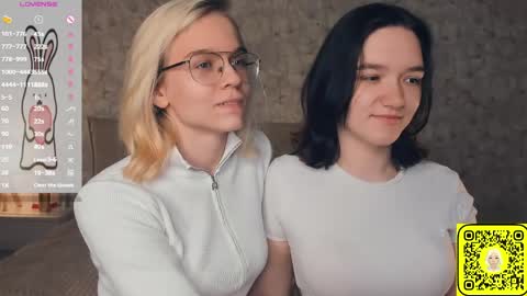 Violet and Isabel online show from 6, 6, 2026