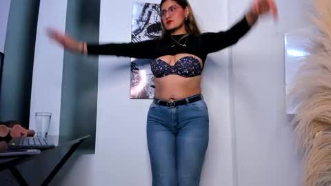 LADY  online show from 21, 11, 2025