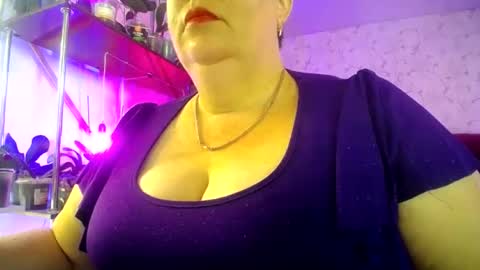 Snapshot of lady_gloria chatting on 16, 7, 2026 Lady Gloria online show from 16, 7, 2026