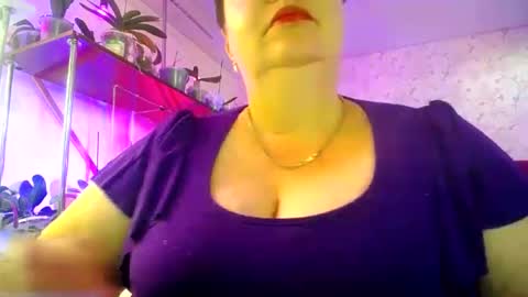 Snapshot of lady_gloria chatting on 9, 8, 2026 Lady Gloria online show from 9, 8, 2026