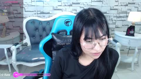 Lady Violet Bridgerton online show from 24, 12, 2024