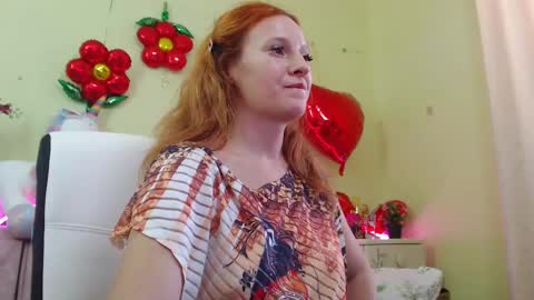 Sima Ladybigsmile online show from 22, 2, 2025