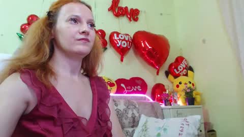 Sima Ladybigsmile online show from 4, 3, 2025