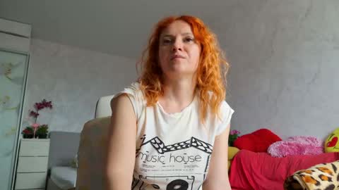 Snapshot of ladybigsmile chatting on 26, 5, 2026 Sima Ladybigsmile online show from 26, 5, 2026