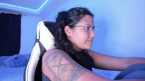  Lady  online show from 25, 1, 2025