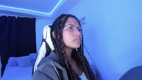  Lady  online show from 5, 2, 2025