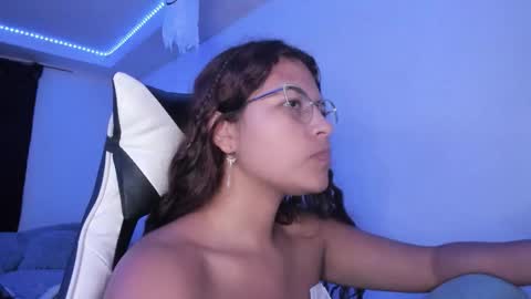  Lady  online show from 25, 10, 2025