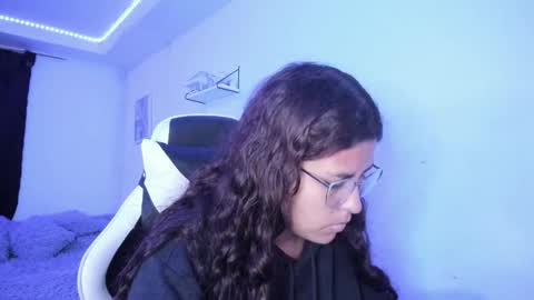  Lady  online show from 5, 11, 2025