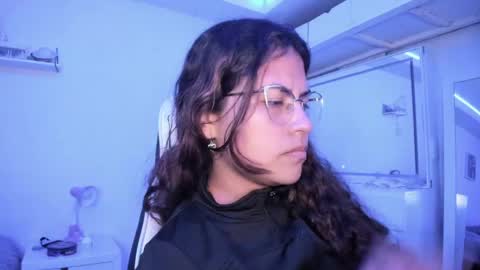  Lady  online show from 22, 5, 2026