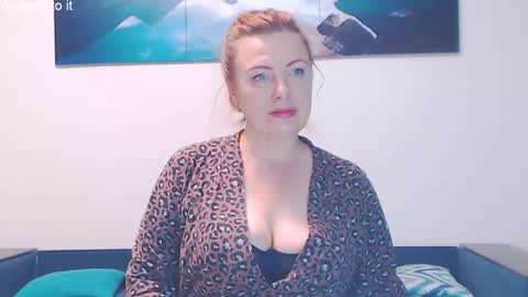 Snapshot of ladyelizabeth777 chatting on 18, 9, 2025 Beth online show from 18, 9, 2025