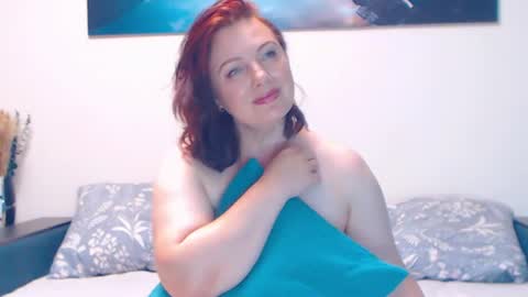 Snapshot of ladyelizabeth777 chatting on 7, 7, 2026 Beth online show from 7, 7, 2026