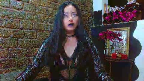 Snapshot of ladylunatikka chatting on 19, 5, 2026 ladylunatikka online show from 19, 5, 2026