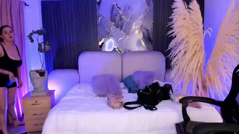 Lady  online show from 2, 7, 2026