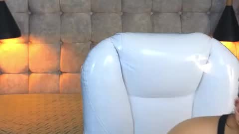    online show from 17, 9, 2025