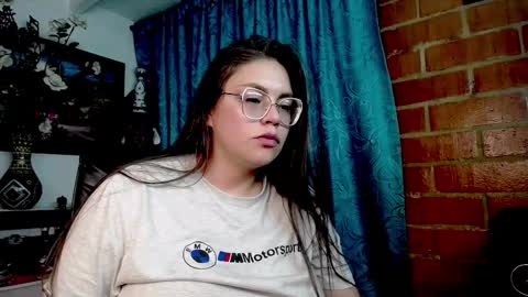 laia_hadid online show from 23, 2, 2026