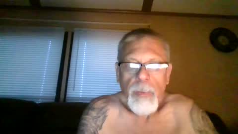 Snapshot of laidbackluxury chatting on 5, 6, 2026 laidbackluxury online show from 5, 6, 2026