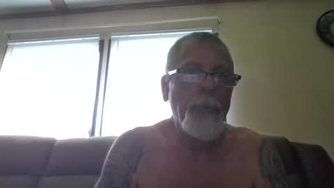 Snapshot of laidbackluxury chatting on 8, 6, 2026 laidbackluxury online show from 8, 6, 2026