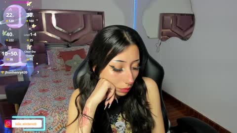Snapshot of laila_angel chatting on 11, 12, 2024 laila_angel online show from 11, 12, 2024