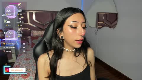 Snapshot of laila_angel chatting on 17, 12, 2024 laila_angel online show from 17, 12, 2024