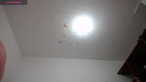 Leila Laly online show from 6, 1, 2025