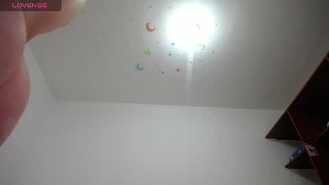 Leila Laly online show from 12, 1, 2025