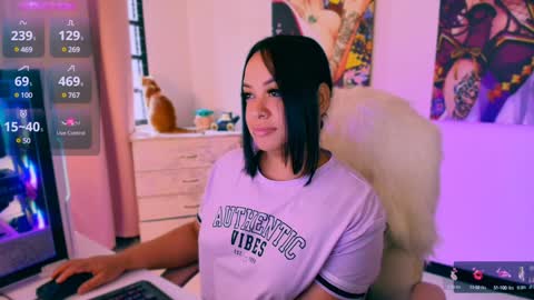 Snapshot of lalablack1_ chatting on 19, 12, 2024 lalablack1_ online show from 19, 12, 2024