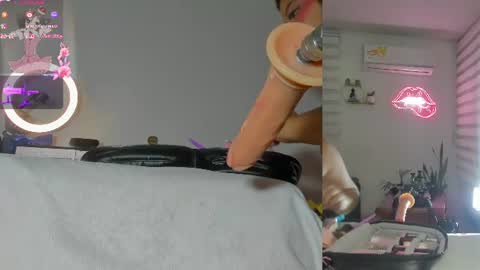Snapshot of lana__kane_ chatting on 8, 7, 2026 Lana online show from 8, 7, 2026