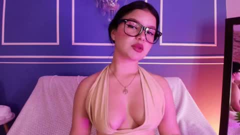Snapshot of lana_beket_ chatting on 5, 10, 2025 Lana online show from 5, 10, 2025