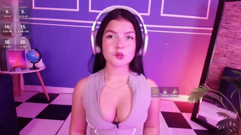 Snapshot of lana_beket_ chatting on 18, 10, 2025 Lana online show from 18, 10, 2025