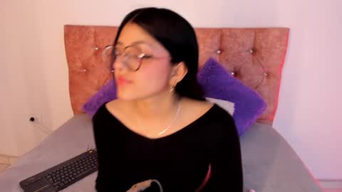 ... .          . ... online show from 27, 1, 2025