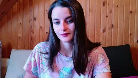 Snapshot of lana_gl chatting on 6, 4, 2026 lana_gl online show from 6, 4, 2026