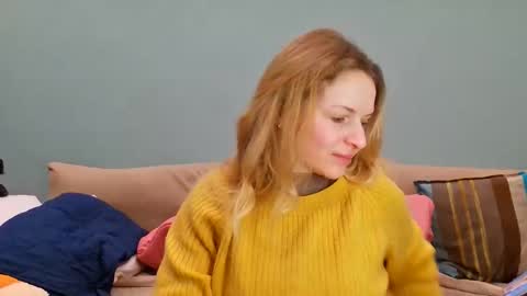 Snapshot of lanaangeldream chatting on 19, 10, 2025 Lana online show from 19, 10, 2025