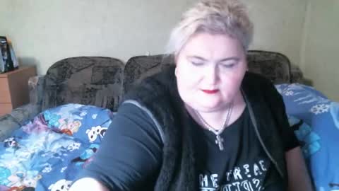 lanacat555 online show from 11, 2, 2025